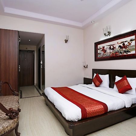 Oyo 5401 Hotel Mid Town 新德里 外观 照片