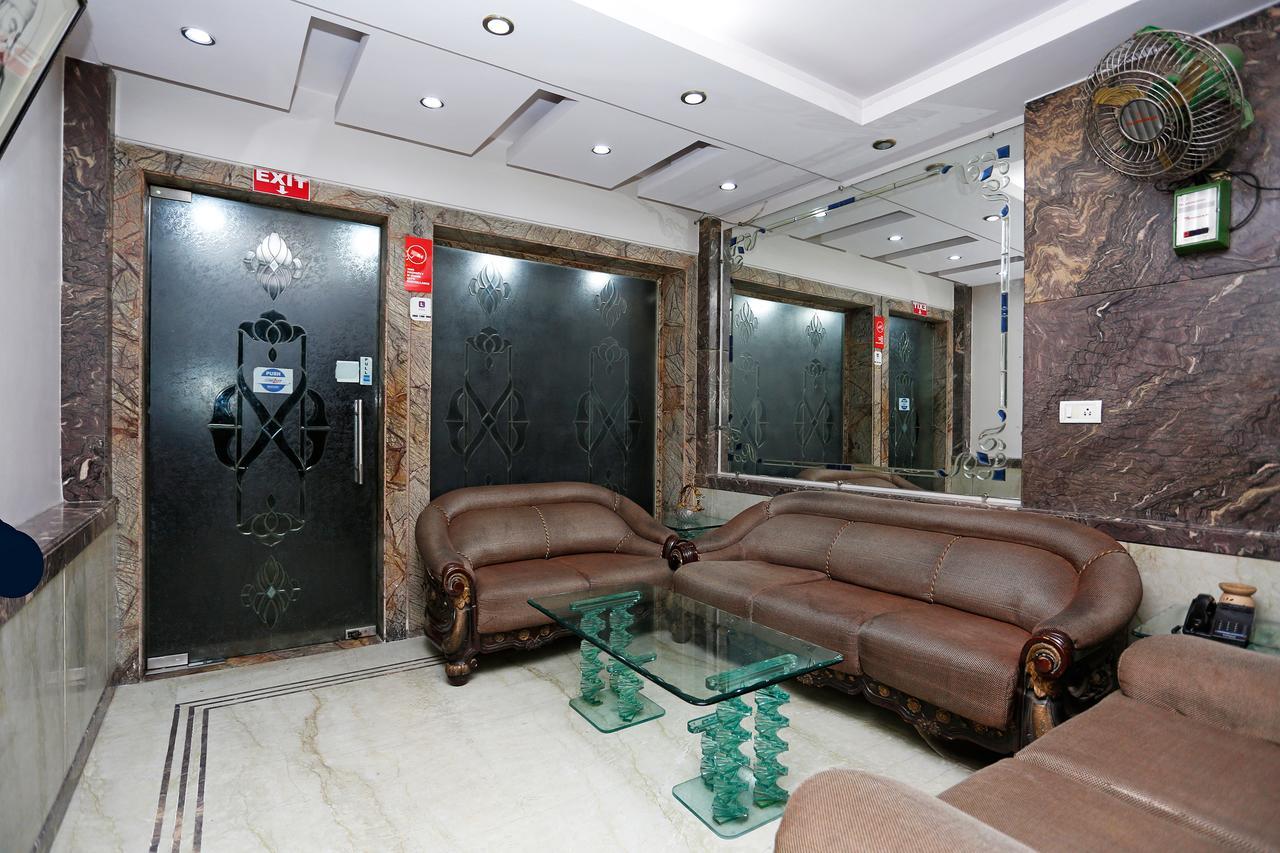 Oyo 5401 Hotel Mid Town 新德里 外观 照片