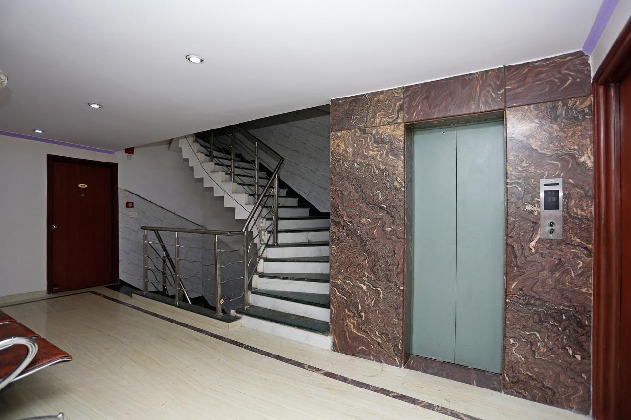Oyo 5401 Hotel Mid Town 新德里 外观 照片